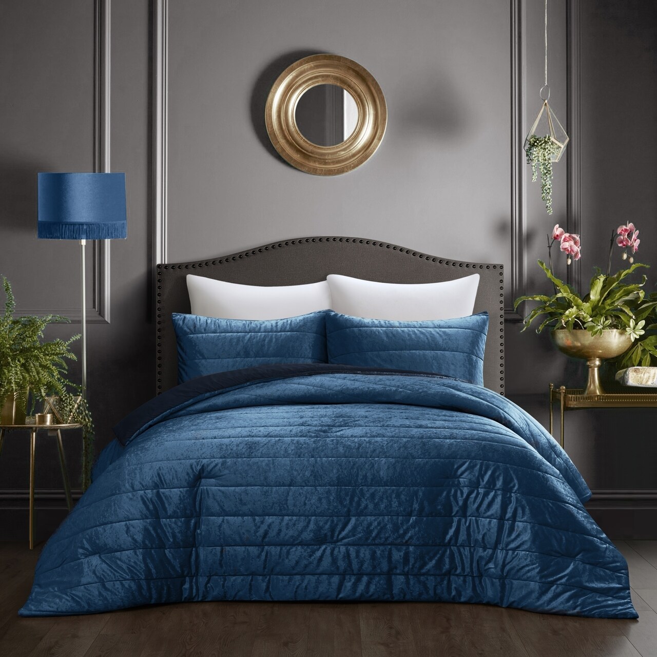 Crushed velvet comforter deals